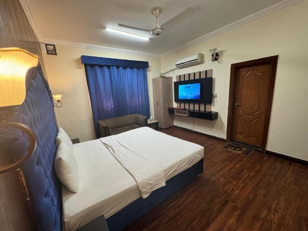 Orbit Residency F-7 image 16