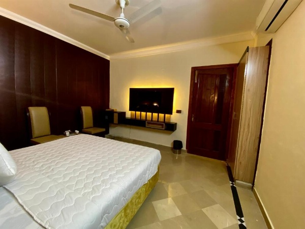 Orbit Residency F-7 image 18